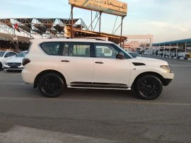 Nissan Patrol SE Platinum 5.6L Full Option MODEL 2 Nissan Patrol SE Platinum 5.6L Full Option MODEL 2